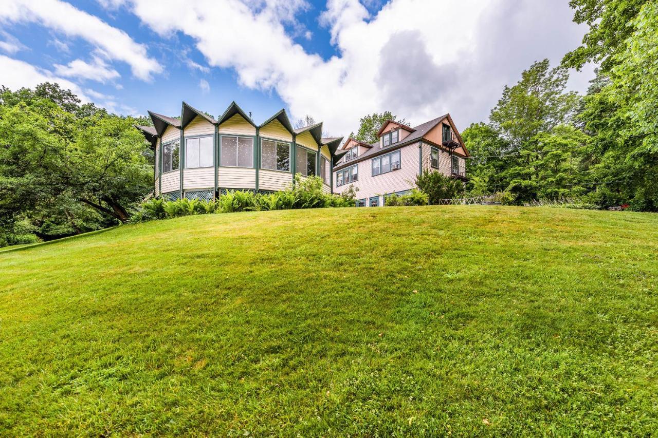 Apple Tree Inn Ленокс Экстерьер фото