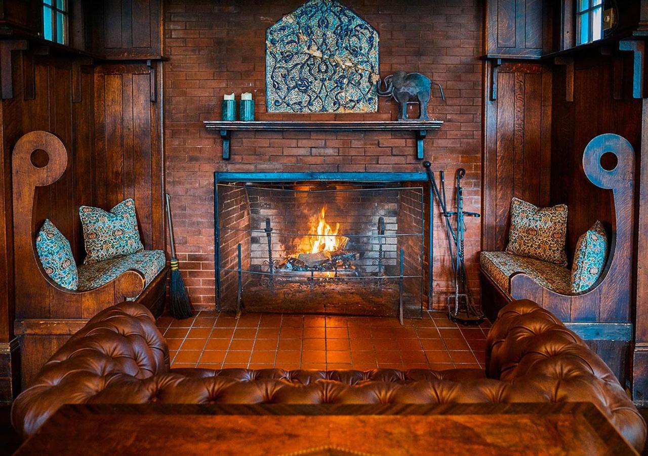 Apple Tree Inn Ленокс Экстерьер фото